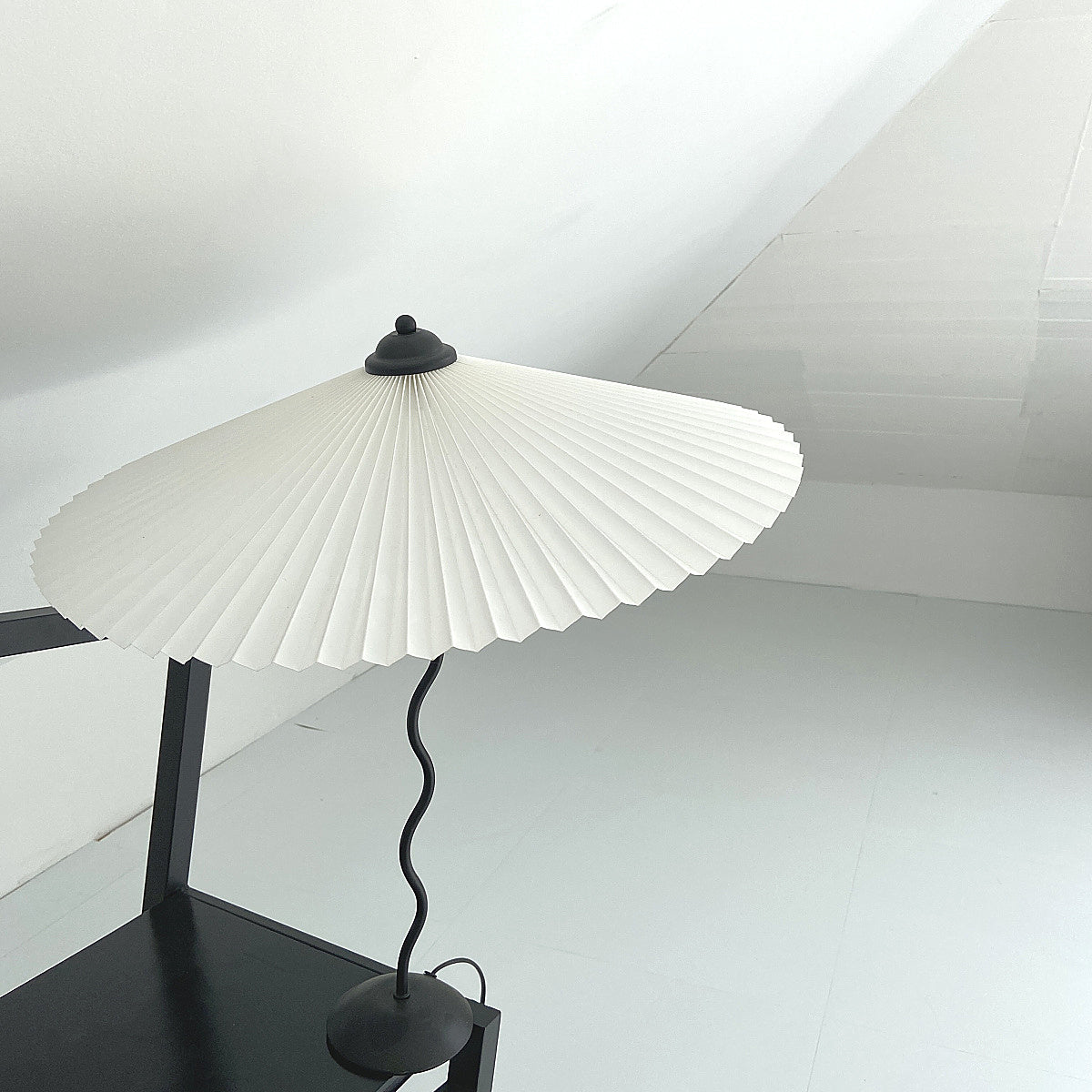  - Ever Lasting - Vintage Inspired Tilted Umbrella Lamp / Beige - Light - Ever Lasting