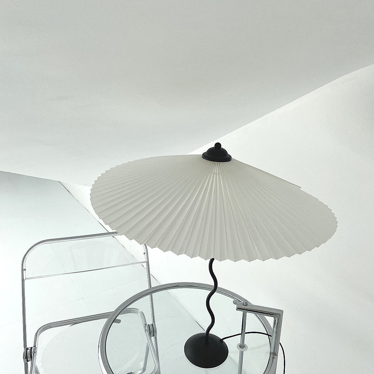  - Ever Lasting - Vintage Inspired Tilted Umbrella Lamp / White - Light - Ever Lasting