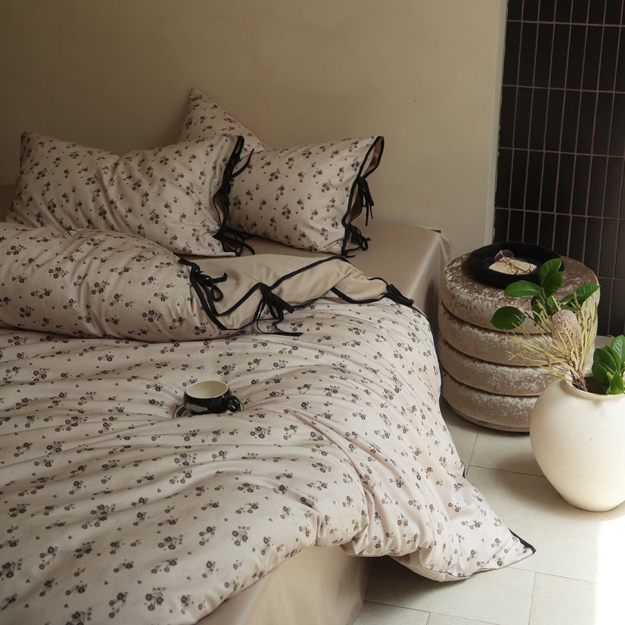 Violetta Silky Cottage Floral Bedding Set - Ever Lasting