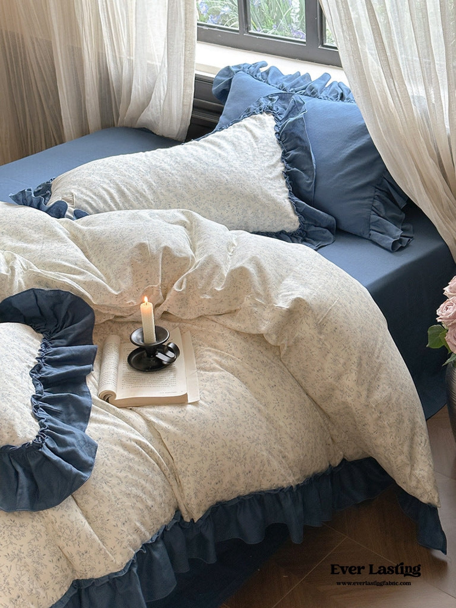 Vivienne Floral Double Gauze Bedding Set / Cobalt Blue - Ever Lasting