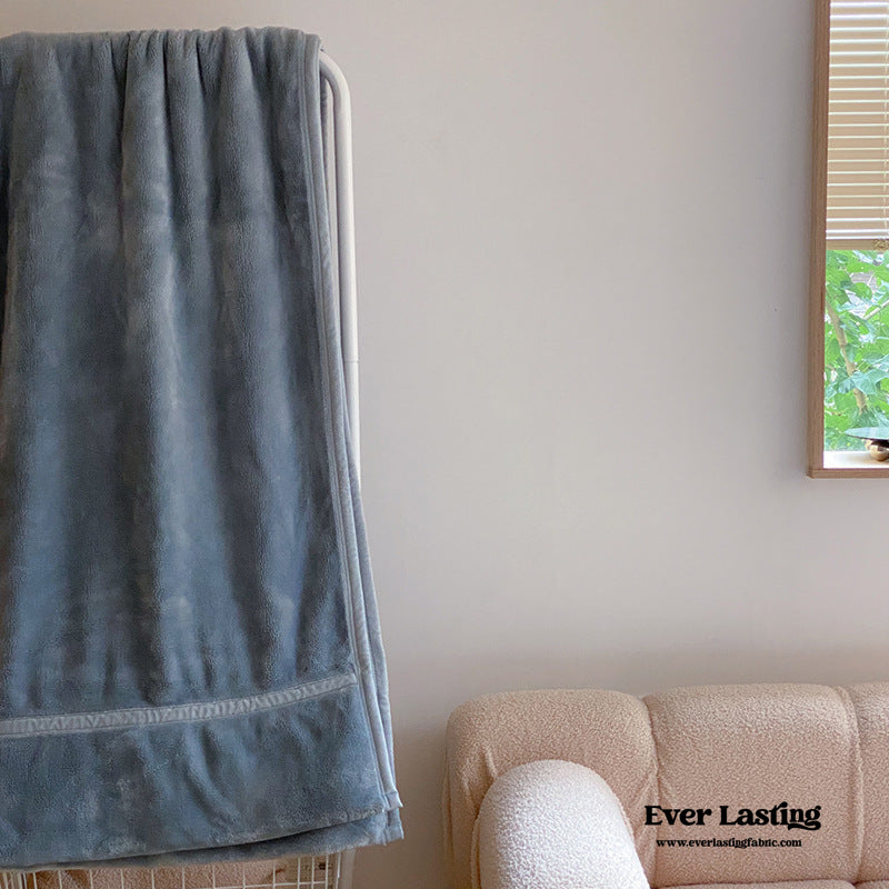 Warm Tone Lush Fleece Blanket / Blue Blankets