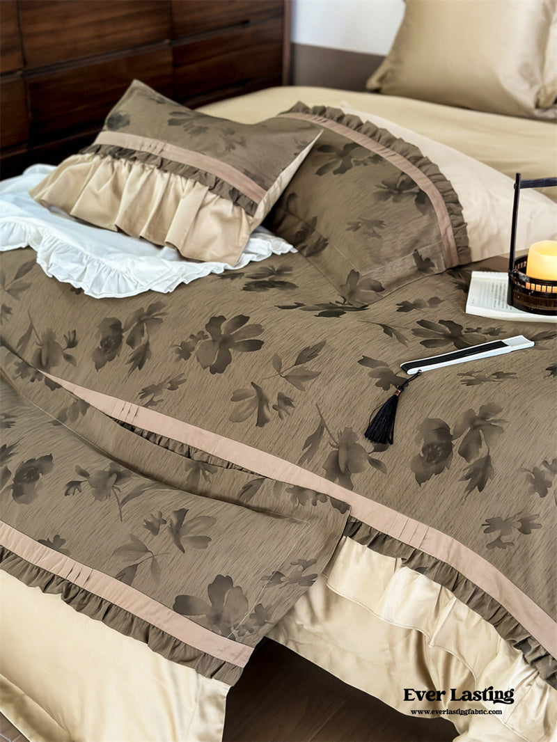 Water Color Inspired Ruffle Bedding Set / White Beige