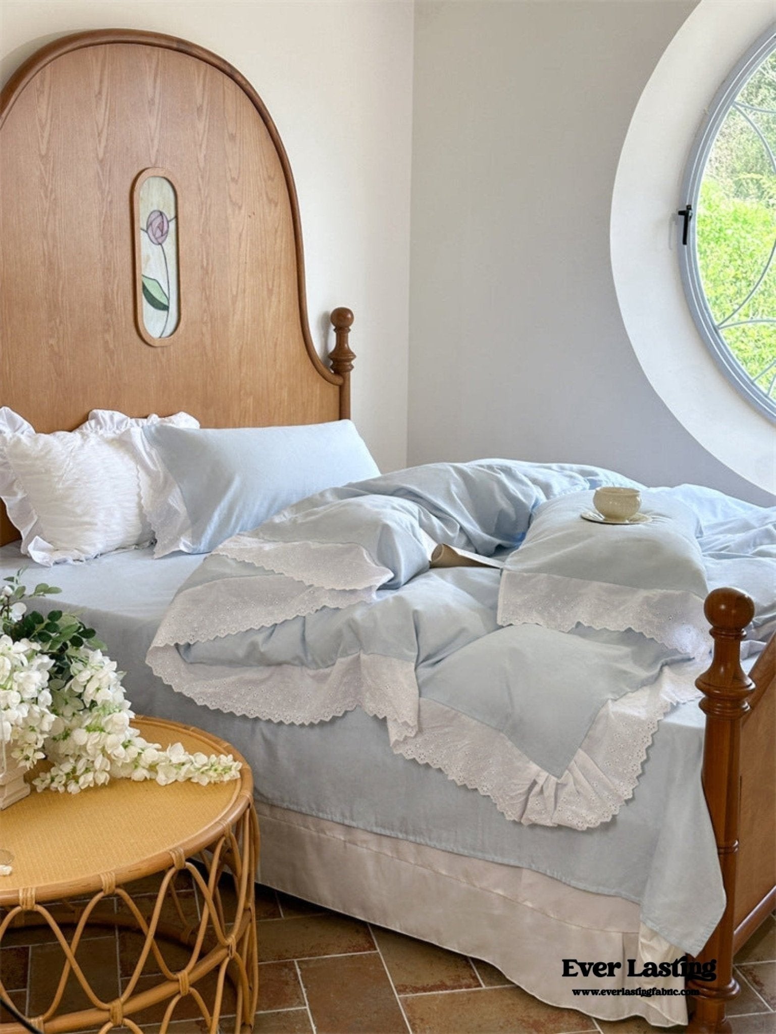 White Ruffle Lace Bedding Set / Purple - Ever Lasting