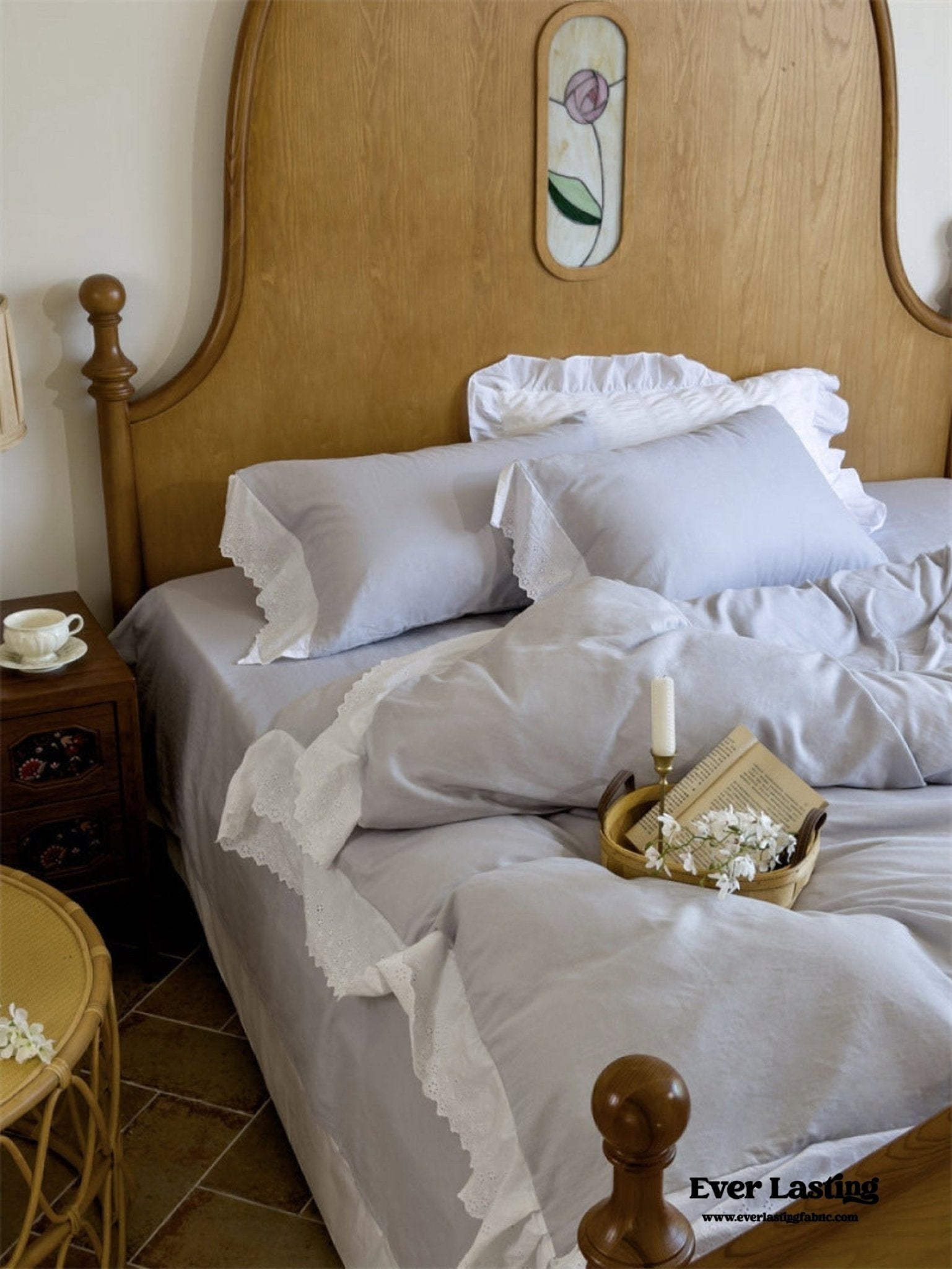 White Ruffle Lace Bedding Set / Purple - Ever Lasting