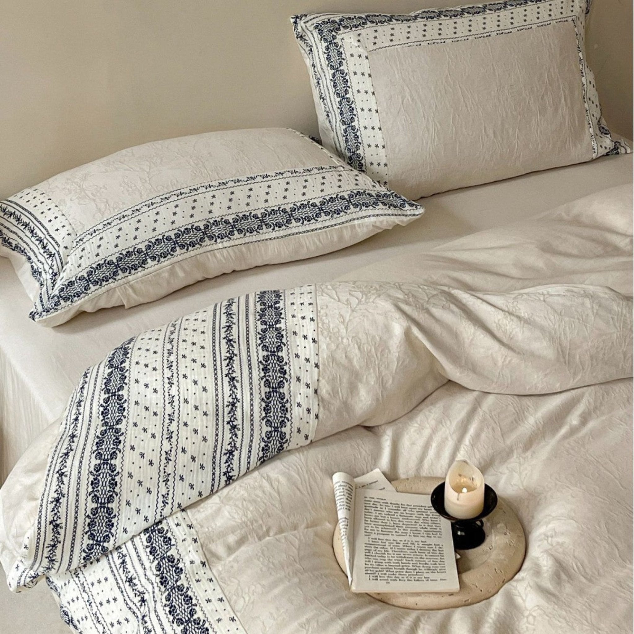 William Castle Luxury Jacquard Bedding Bundle - Ever Lasting