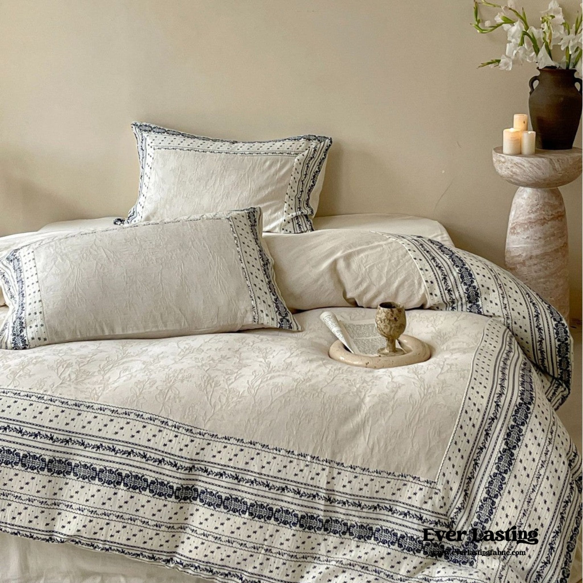 William Castle Luxury Jacquard Bedding Bundle - Ever Lasting