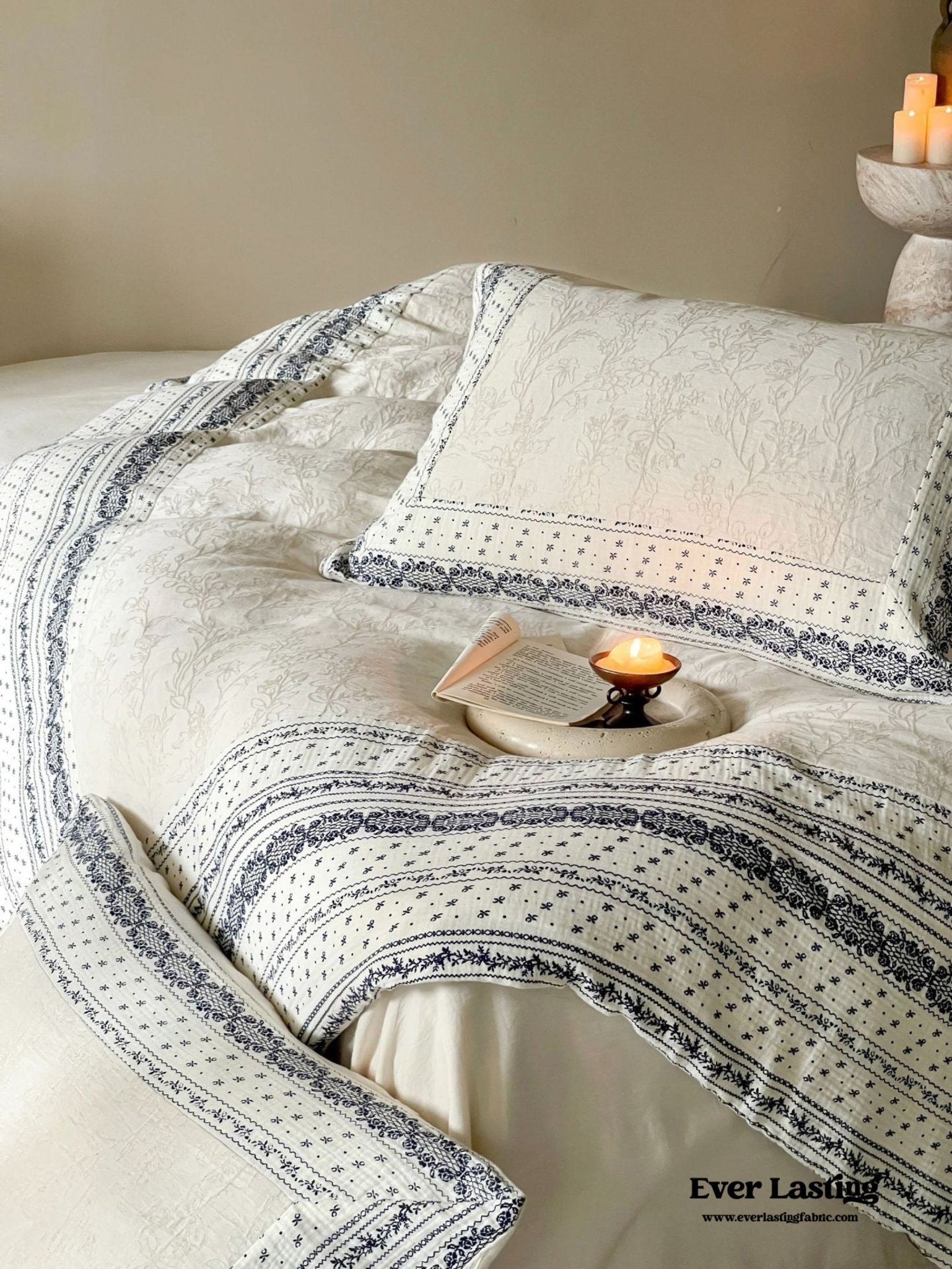 William Castle Luxury Jacquard Bedding Set - Ever Lasting